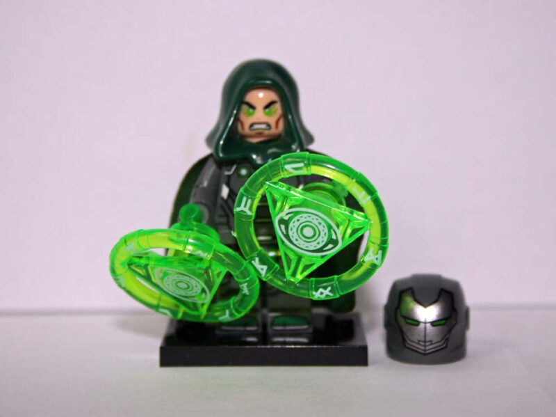 Doctor Doom Minifigure - Marvel Comics Villain Edition - Image 2