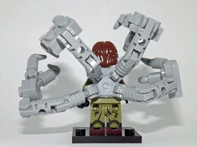 Doctor Octopus Minifigure - Spider-Man 2, Octavius Edition - Image 2