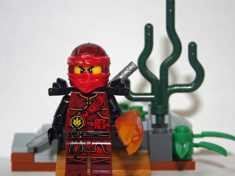 Kai Minifigure - Hands of Time, Ninjago Edition