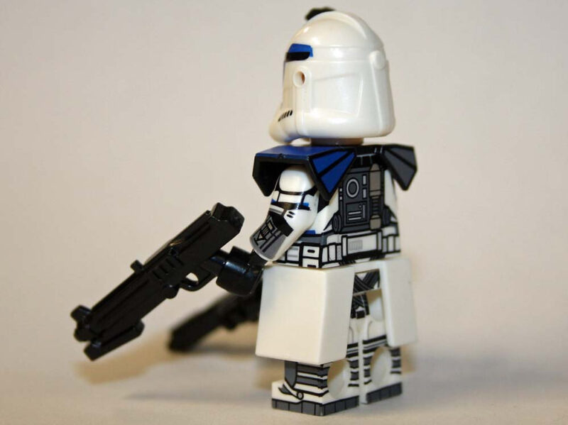 Kix Clone Trooper Minifigure - Clone Wars Star Wars Edition - Image 2