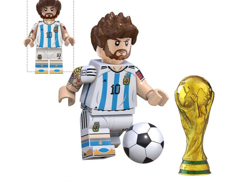 Leo Messi V2 Minifigure - World Cup Soccer Player Edition