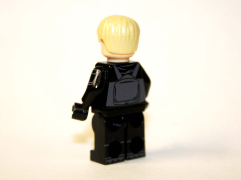 Peeta Mellark Minifigure - Premium The Hunger Games Movie Collectible - Image 2