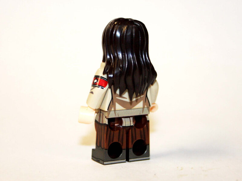 Pieck Finger Titan Minifigure - Premium Attack on Titan Anime Collectible - Image 2