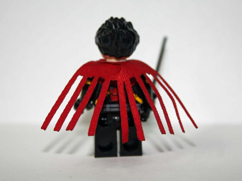 Red Robin Minifigure - Premium Batman Edition - Image 2