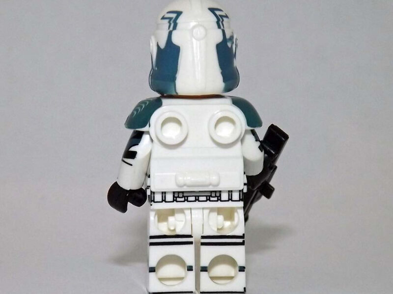 Wolfpack Clone Comet Trooper Minifigure - Premium Star Wars Clone Wars Edition - Image 2